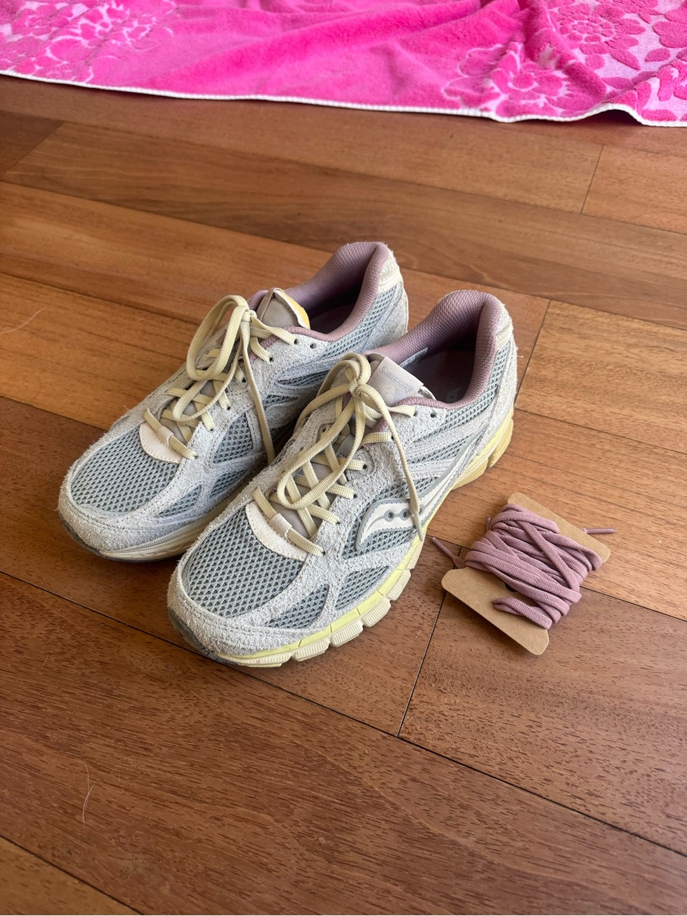 3sixteen x Saucony Guide v7.3s size 8